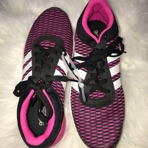 Adidas Woman’s Running shoes fuchsia and black
